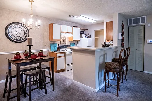 The Summit Apartments Photo 1