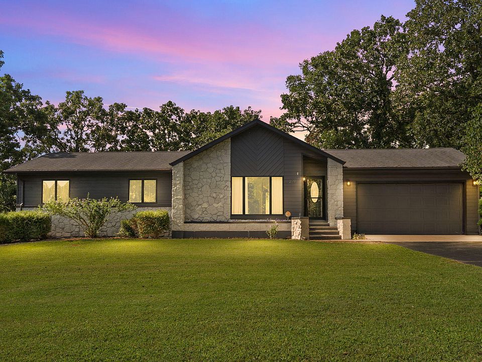 1st image of 299 Sunny Brook Drive
