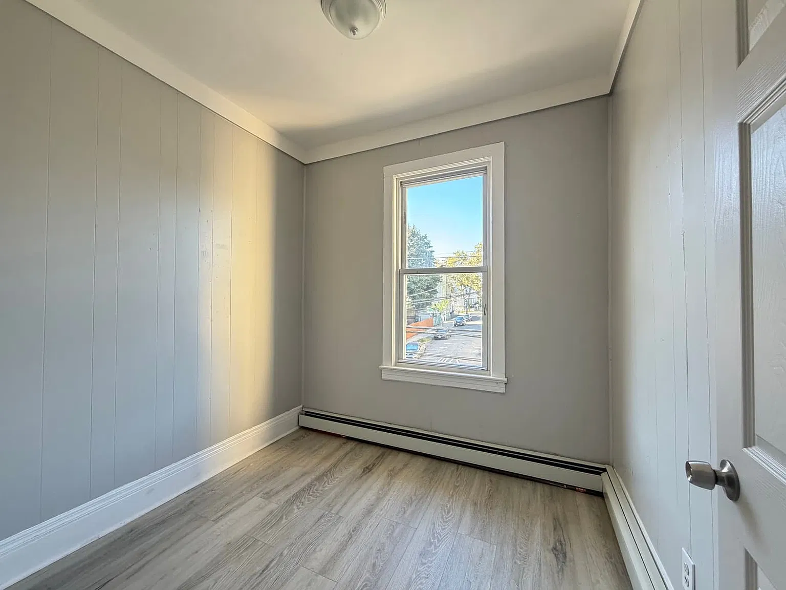 54 Rutgers Ave — Photo 3