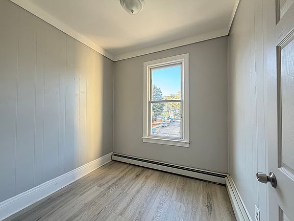 3rd image of 54 Rutgers Ave #3