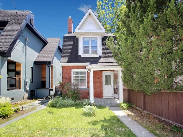 73 Hocken Ave, Toronto, ON M6G 2K1
