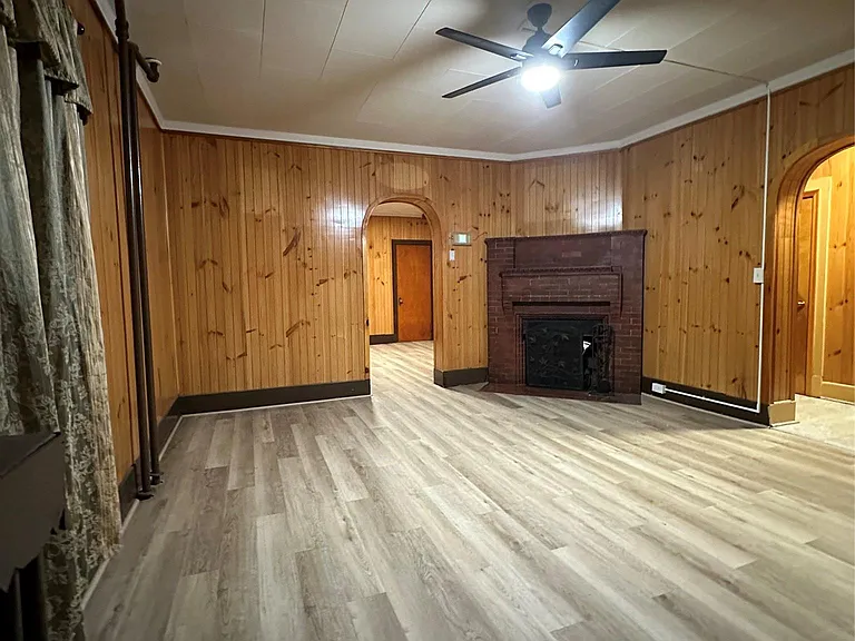 9 Elizabeth St #1 — Photo 17