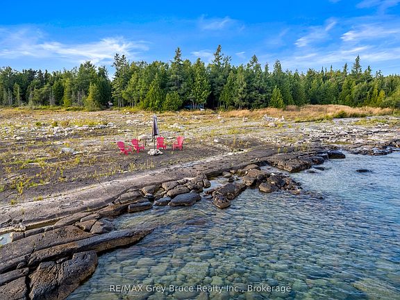 4th image of 172 Greenough Point Rd