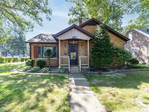 1154 20th Ave, East Moline, IL 61244