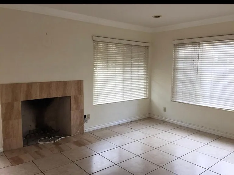 11335 Spica Dr — Photo 2