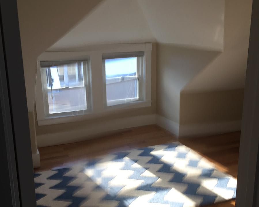 1st image of 22 Essex St #3