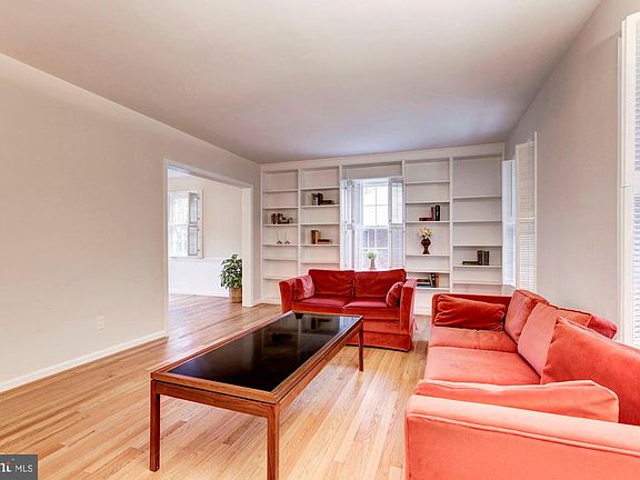 4th image of 614 Aster Blvd