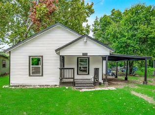 2517 W Walker St, Denison, TX 75020