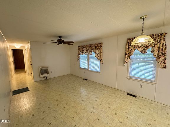 3rd image of 117 Chambers Rd