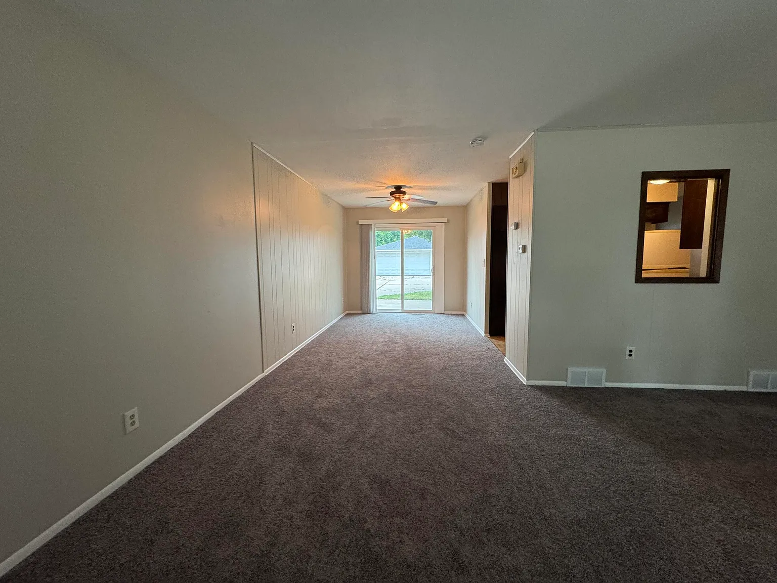 3 bed, 1.5 bath, 1272 sqft, $1,650 — Photo 4