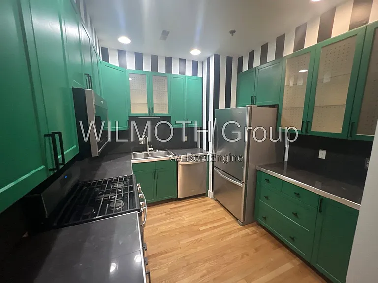 611 N Park Ave #302 — Photo 9