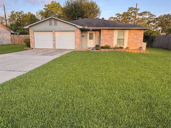 7319 Palmetto Ln, Baytown, TX 77521