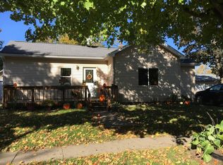 718 W Henry St, Charlotte, MI 48813