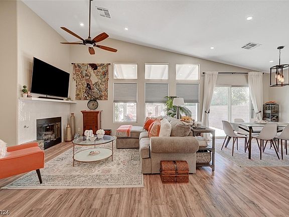 2nd image of 4704 Crimson Leaf Dr