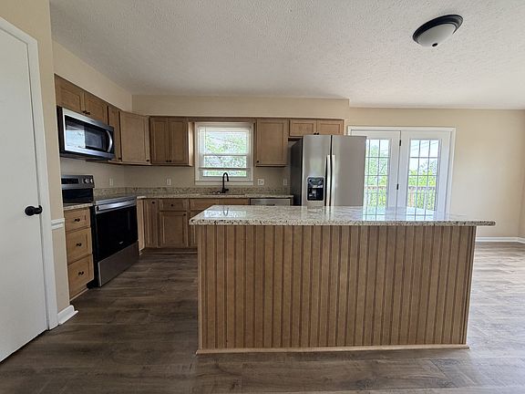 3rd image of 306 Cottage Dr