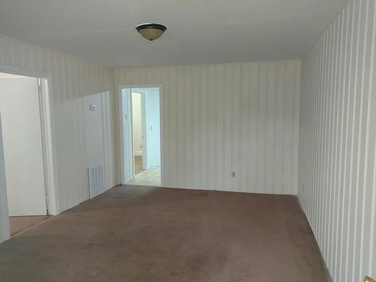 636 Wessinger St — Photo 7