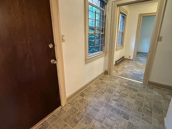 5th image of 704 E Thomas St APT 108