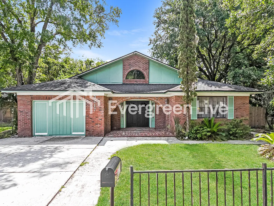 3217 Plateau St