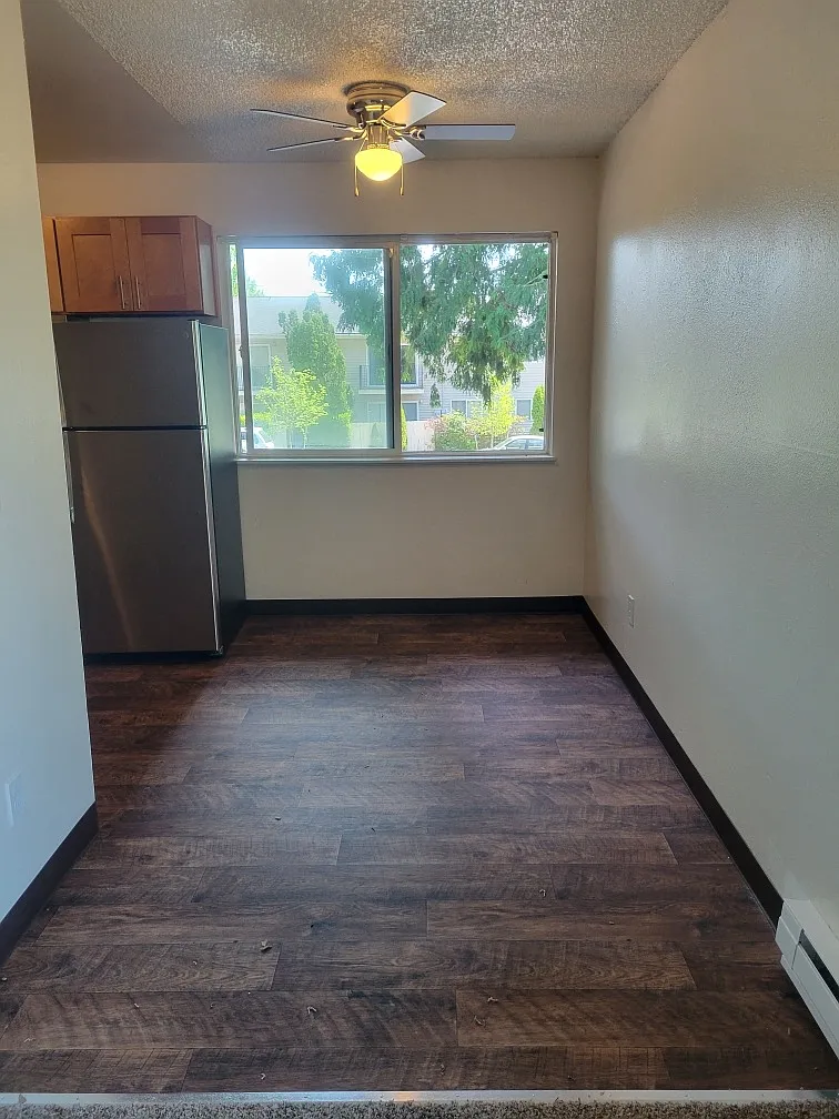 Carleton Terrace Apartments — Photo 3