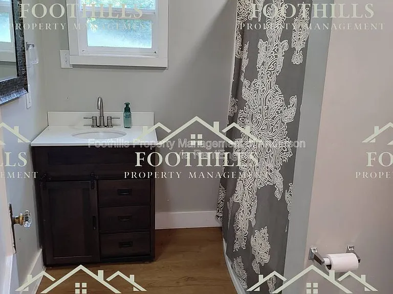 1905 Marett Rd — Photo 17
