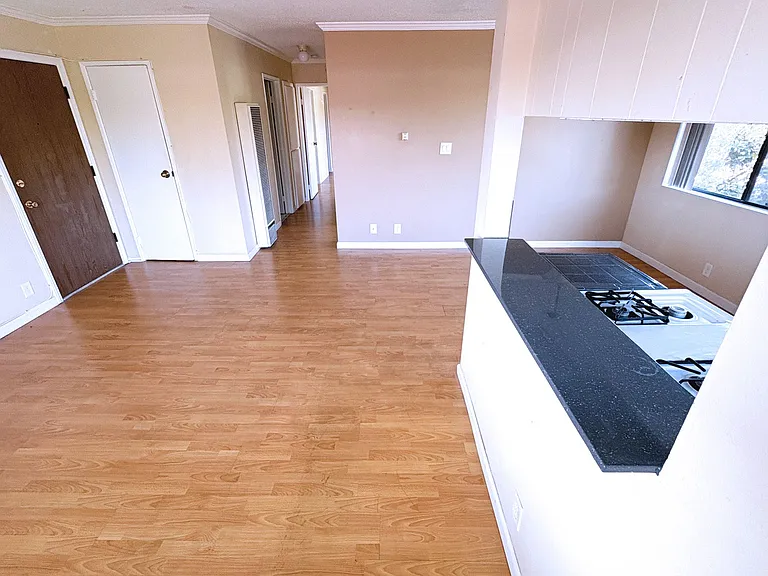 4436 Franklin Ave. Los Angeles, CA 90027 — Photo 8