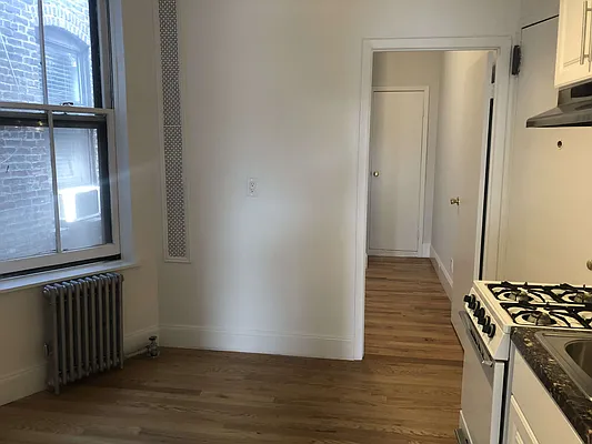 Rented by Waverly Realty Associates | media 28