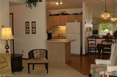 4th image of 2739 Shakespeare Ln