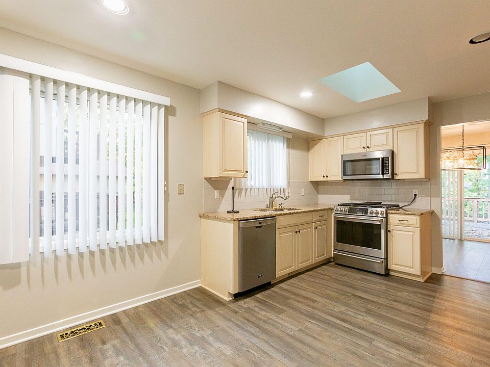 6257 Gatewood, photo 5