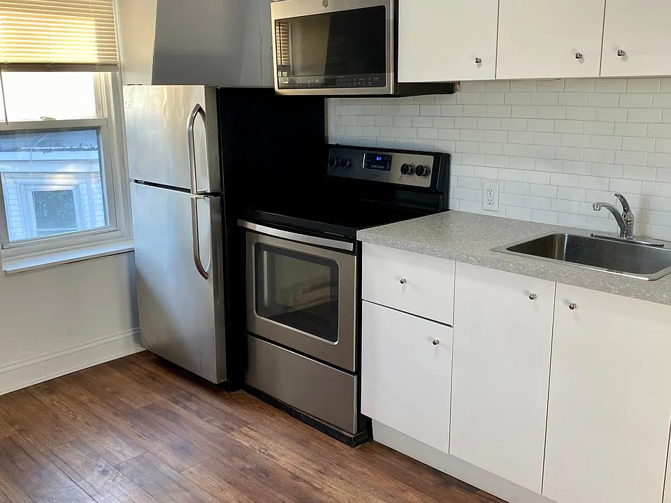 504 E Johnson St #3