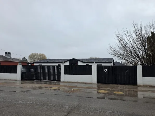 270 Flor Amarilla Ave, Socorro, TX 79927