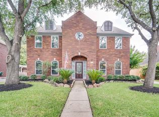 8106 Brighton Place Ct, Houston, TX 77095