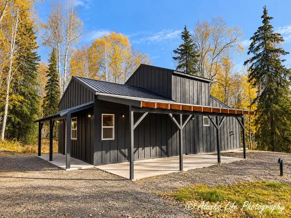 1405 Justin Dr, Fairbanks, AK 99712