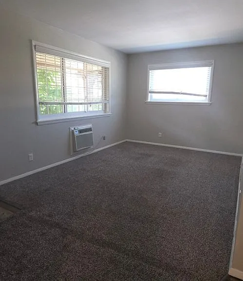 Colonial Terrace — Photo 43