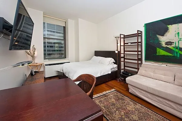 Rented by Nest Seekers International | media 31