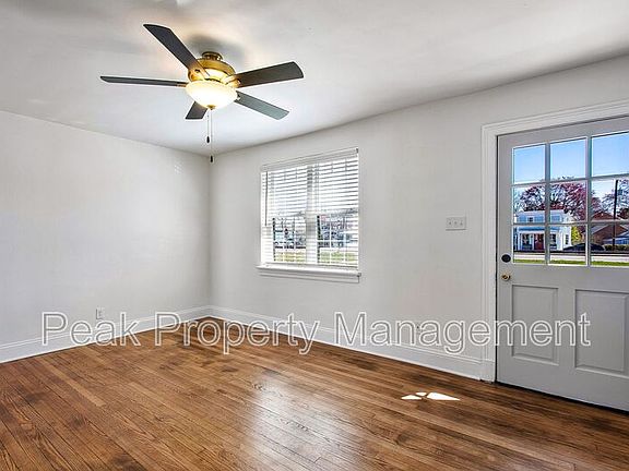5th image of 110 Cox Ln APT 4