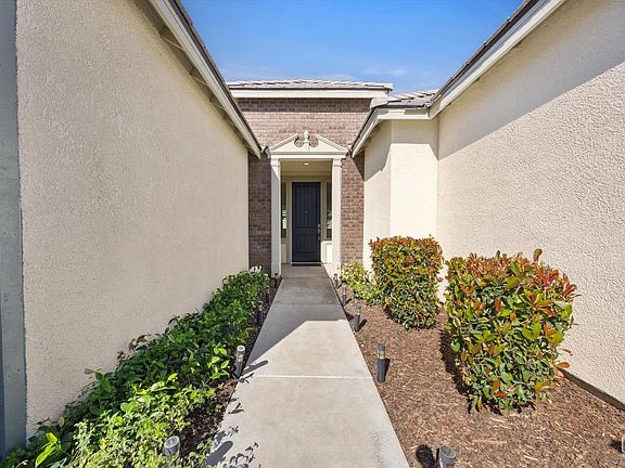 5th image of 1715 Bixshire Dr