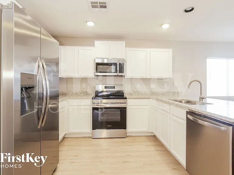 11597 W Vogel Ave — Photo 6