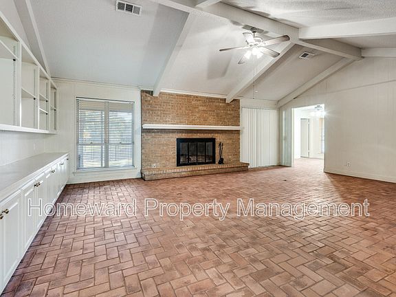 3rd image of 1612 Canyon Oaks Dr
