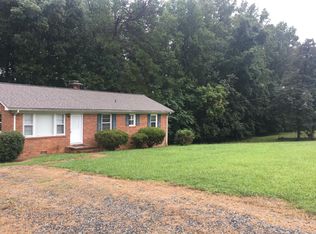 2805 Cyrus Rd, Greensboro, NC 27406
