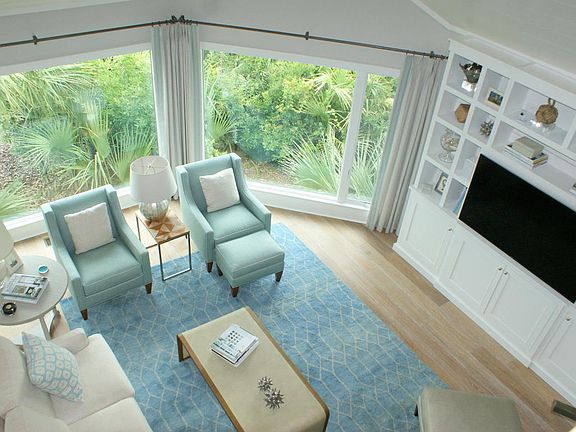 3rd image of 709 Spinnaker Beachhouse Vl