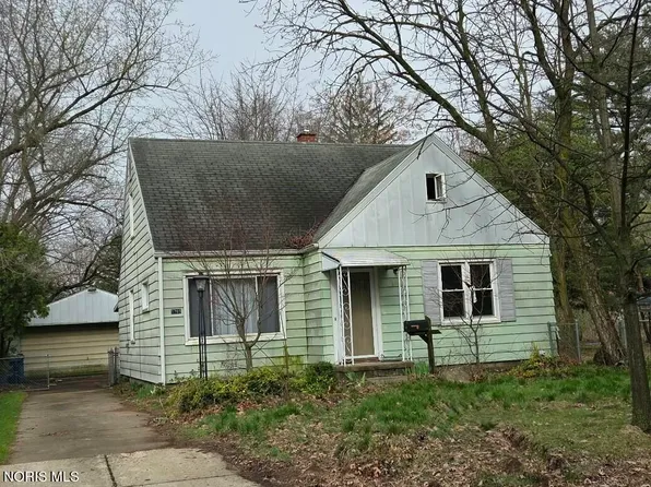 5765 Acres Rd, Sylvania, OH 43560