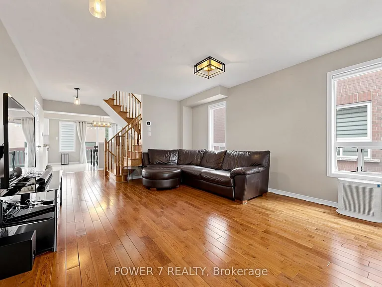 117 Saint Urbain Dr — Photo 7