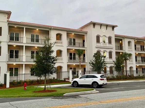227 Fort King George Dr Unit A, Darien, GA 31305