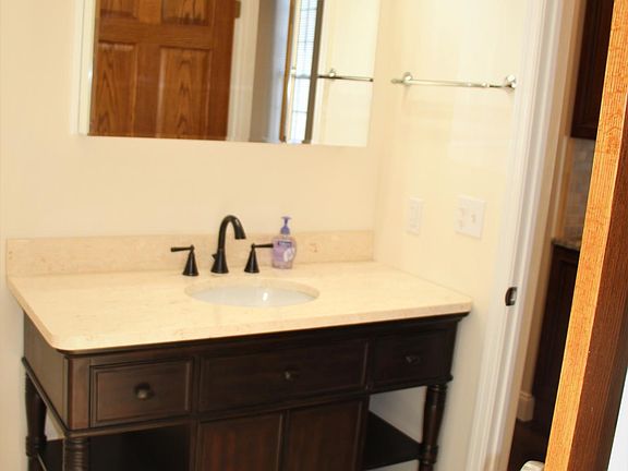 5th image of 150 Washington St #2