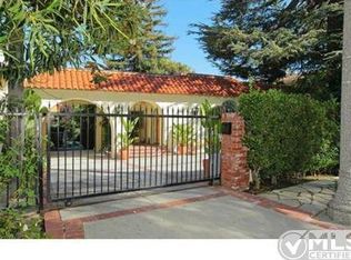 15051 Sutton St, Sherman Oaks, CA 91403
