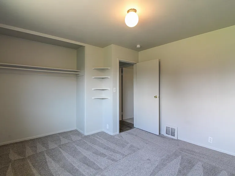 1907 Hood Ave — Photo 15