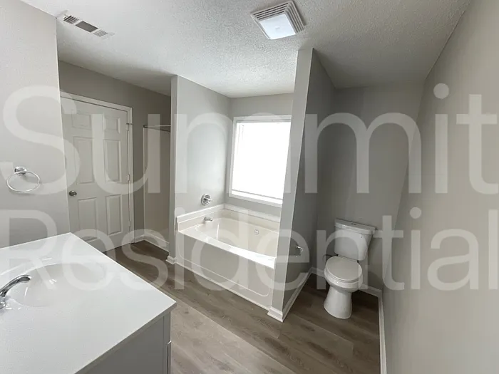 7189 Ravenwood Ln — Photo 9