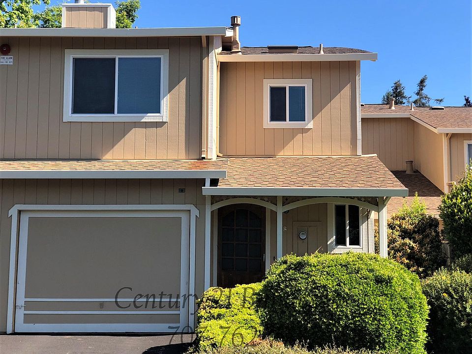 1st image of 128 Acorn Dr