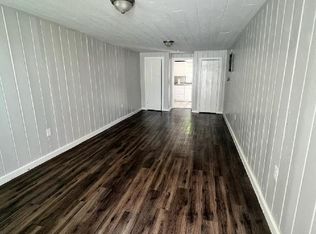 3525 14th St W #D, Bradenton, FL 34205