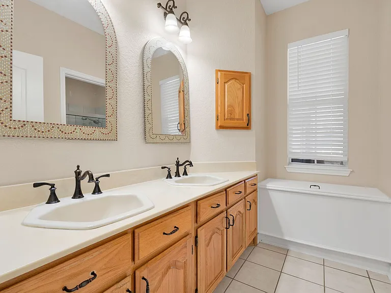 11618 Blazing Sunset St — Photo 17
